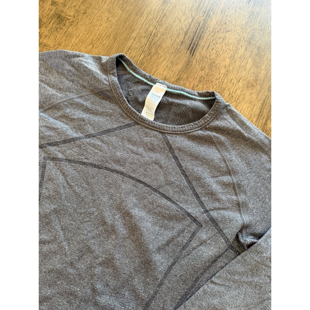 Ivivva by Lululemon Girls Swiftly Fly Tech Seamless Long Sleeve Shirt Size 14